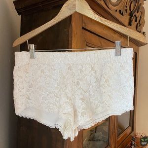 United Colors of Benetton White Lace Sequin Shorts